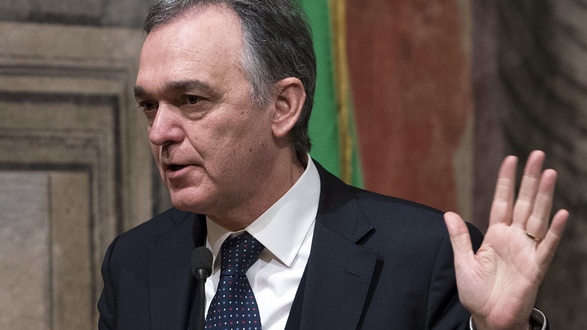 In Toscana rientrano almeno 2.500 cinesi. Nessuna quarantena per «antirazzismo»