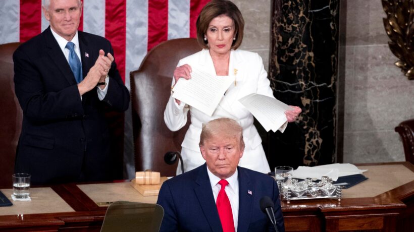 Nancy Pelosi fa i dispetti a Trump: è l’emblema della sinistra che rosica