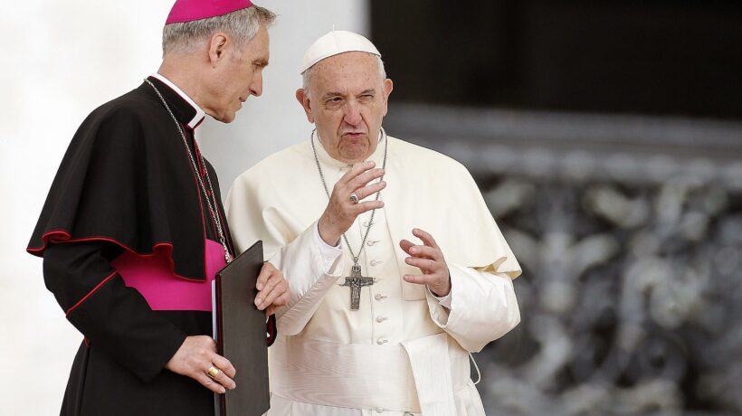 Bergoglio mette in naftalina padre Georg