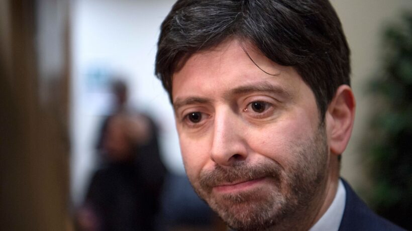 Lo zio di Speranza fa causa al governatore toscano
