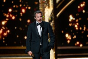 Hollywood (a malincuore) scende sulla Terra
