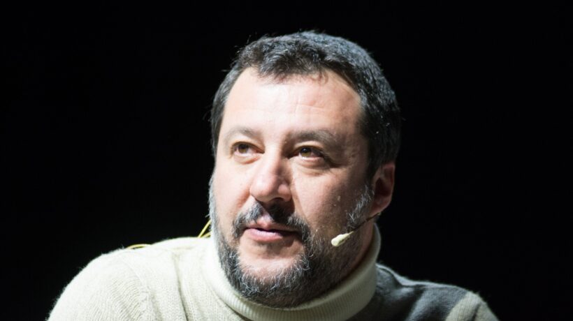Salvini nelle mani dei giudici