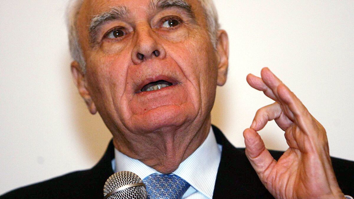 Girolamo Sirchia: «La Cina non ci dice tutto: è disorganizzata»