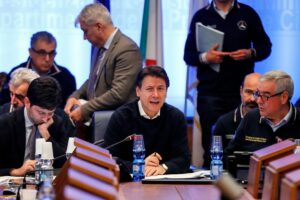 «Noi sul virus primi in Europa». Sì, per morti e per contagiati