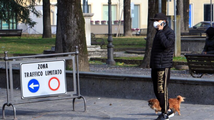 Dentro la quarantena sale la rabbia: «Siamo in gabbia senza sapere nulla»