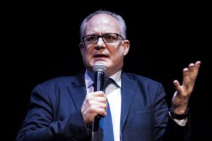 Se il Mes rallenta (per poco) è grazie a Parigi