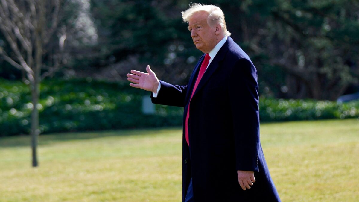 Anche il Pd e Trump temono il contagio e scaricano Giuseppi