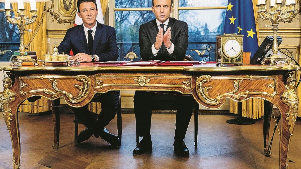 Macron dai gilet gialli alle luci rosse. Il suo candidato cade sui video porno