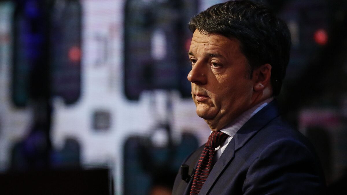Renzi batte i pugni, però è disperato e cerca una sponda nel centrodestra