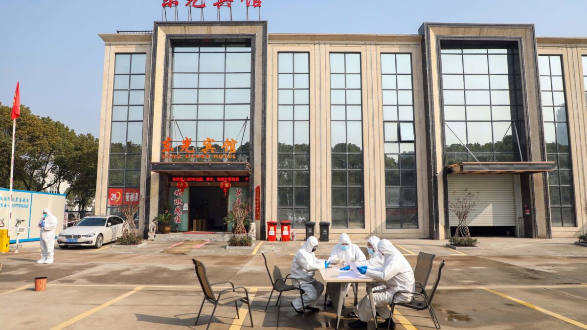 La Cina annuncia una cura per la malattia di Wuhan. L’Oms frena: zero riscontri