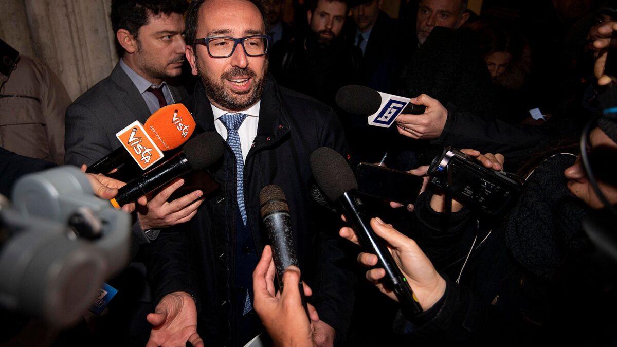 Attentato alla democrazia con il silenzio di Mattarella