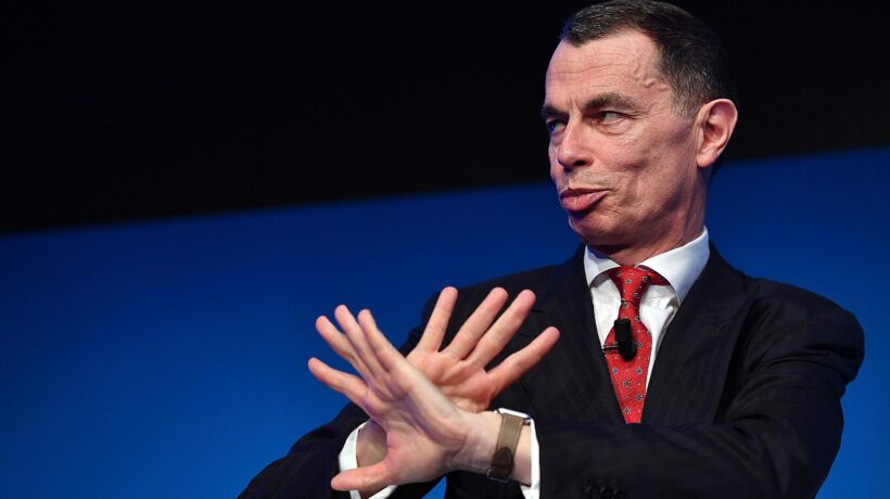 Unicredit ufficializza 6.000 esuberi. Sindacati in trincea: «Spropositati»
