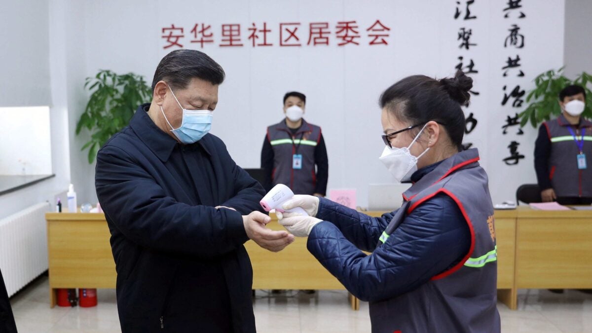La Cina può prenderci in giro, tanto il governo le fa l’inchino