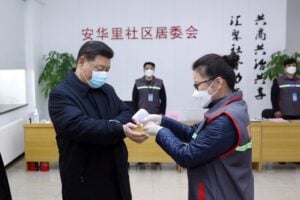 La Cina può prenderci in giro, tanto il governo le fa l’inchino