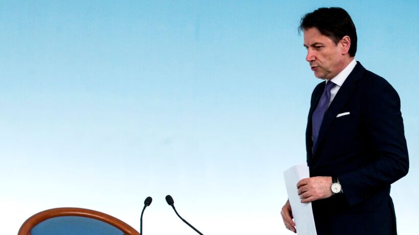 «Esco dall’esecutivo, anzi no». Tra Conte e Italia viva la crisi più ridicola di sempre