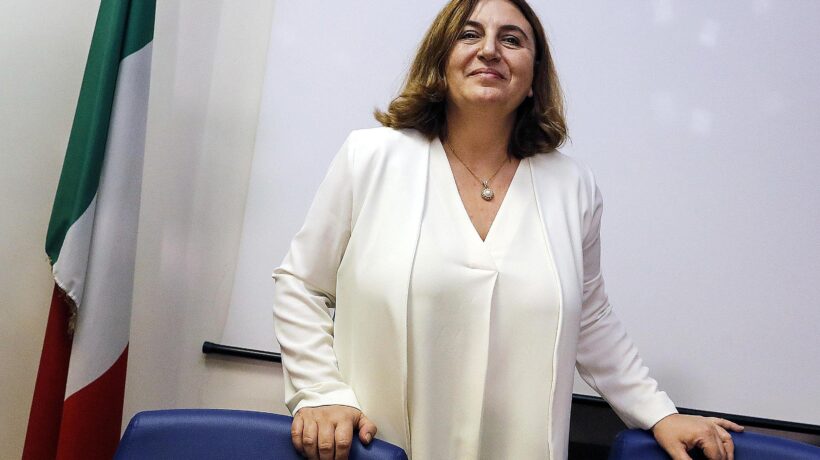 Trattativa farsa sugli esuberi di Unicredit