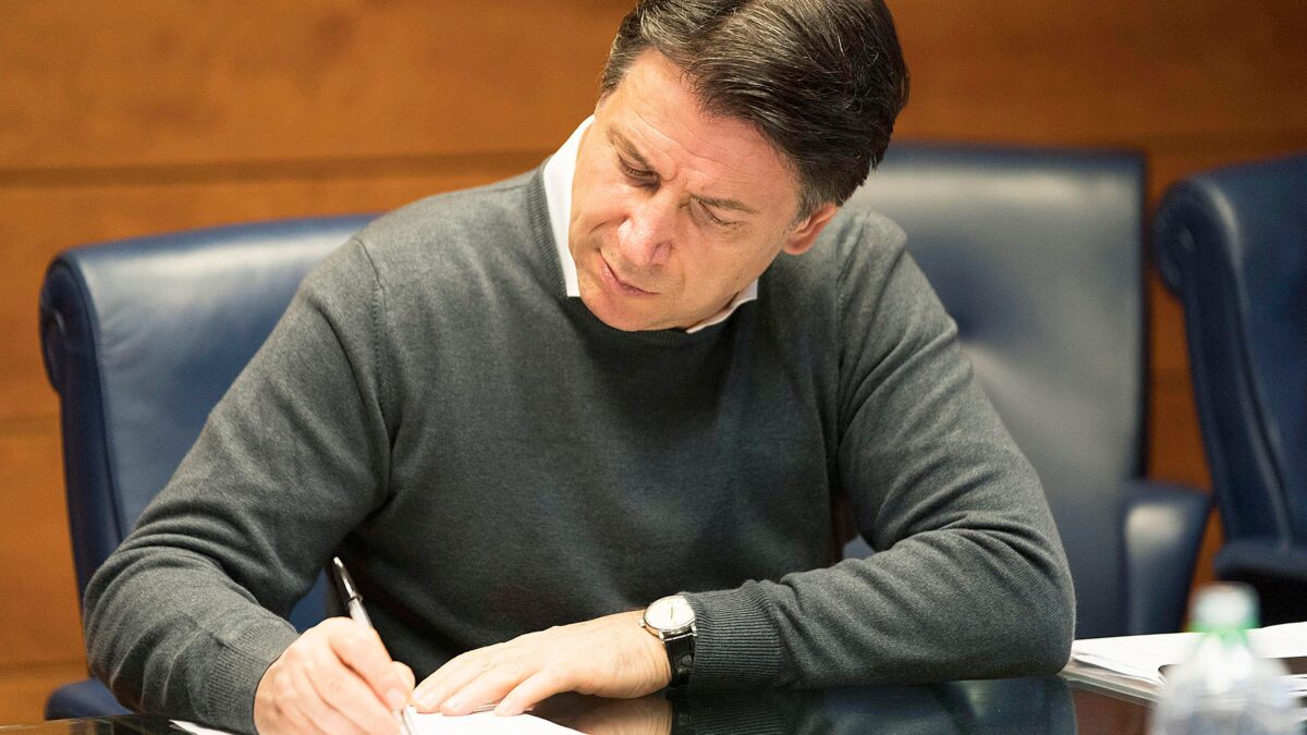 Povero Conte, ora crede di essere il caposala del popolo