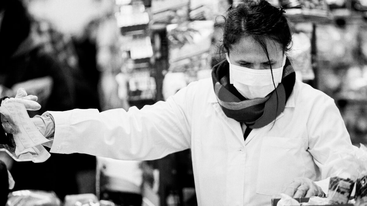 La cassiera, l’autista, l’edicolante. Una medaglia per gli eroi silenziosi