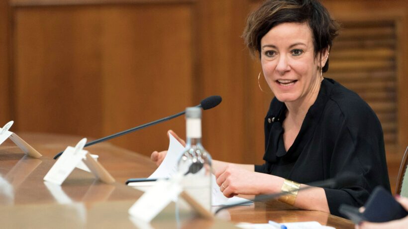 Digitalizzazione senza gara: «Può essere un regalo per la società di Casaleggio»