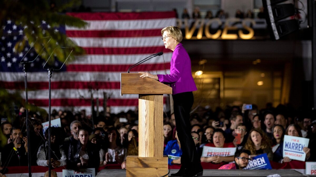 Si ritira Elizabeth Warren: il bluff della sinistra integrata al sistema
