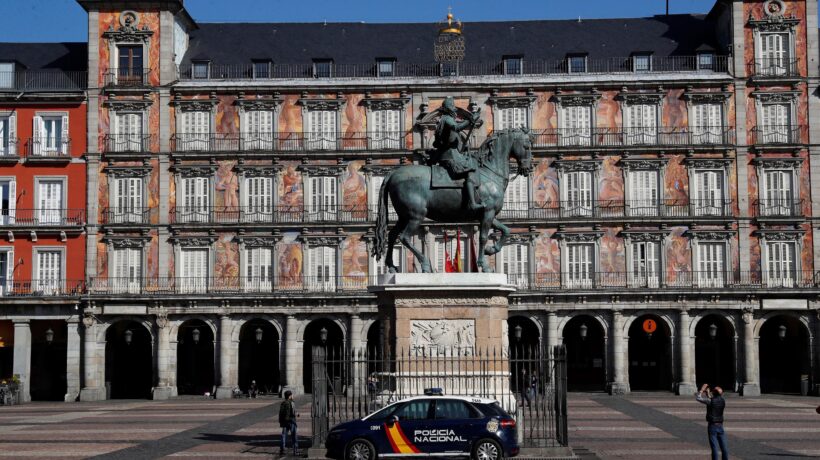 Spagna e Francia copiano il tutti a casa. Il morbo comincia a colpire in Africa