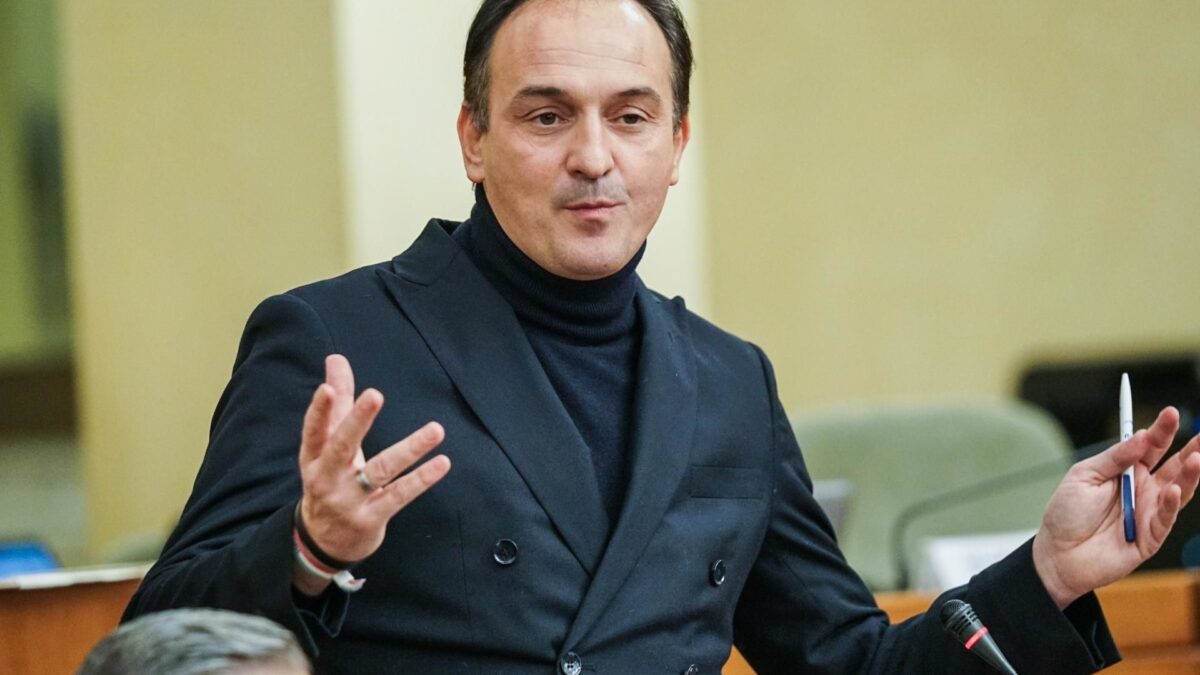 Campania e Piemonte chiedono aiuto. La linea del fronte si sta allargando