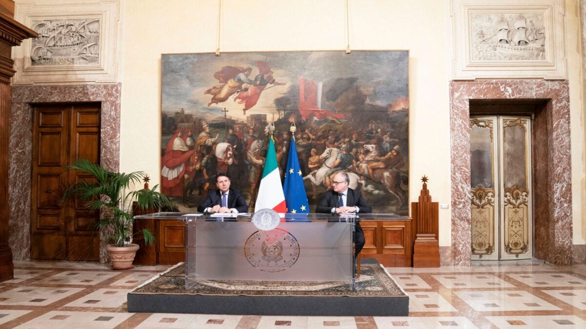 Lo Stato italiano ha scelto di pagare il pizzo