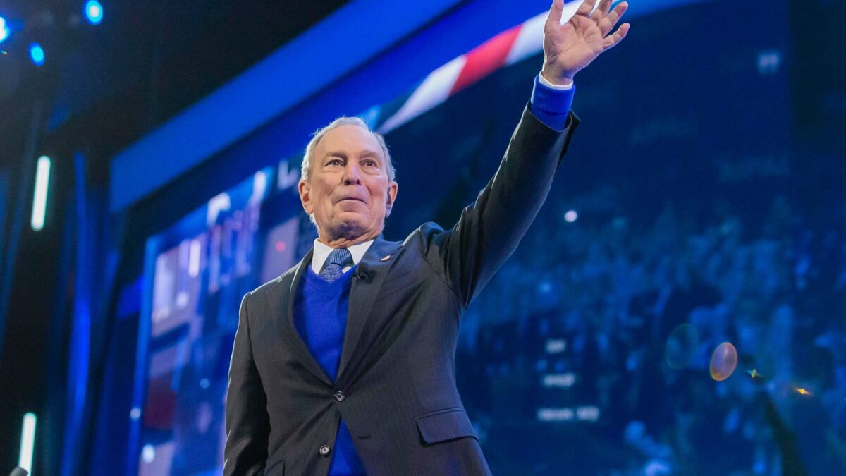Bloomberg, il cumenda che sognava la Casa Bianca ha speso mezzo miliardo per ritirarsi subito