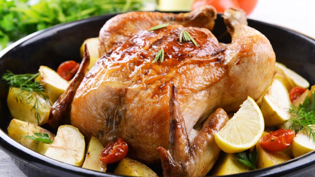 Non fare il Pollo. Carne magra e ricca di proteine ma attenti a cuocerla bene