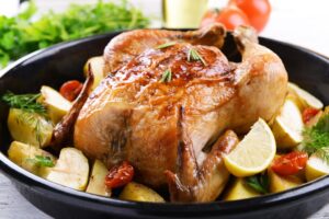 Non fare il Pollo. Carne magra e ricca di proteine ma attenti a cuocerla bene