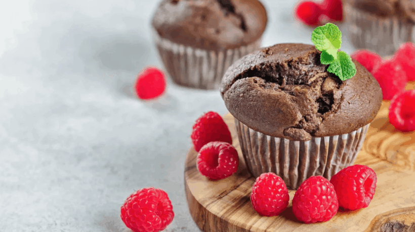 Cuciniamo insieme: tortino al cioccolato con cuore di lampone