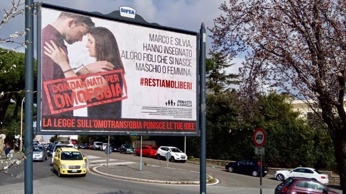 Campagna choc, maxi manifesti contro Pdl Omotransfobia