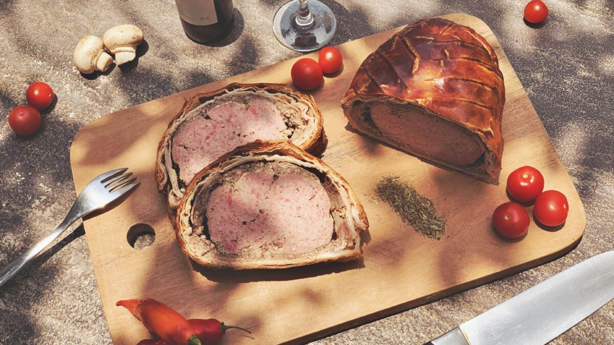Cuciniamo insieme: rotolo di vitello alle erbe fini con patate al fondente