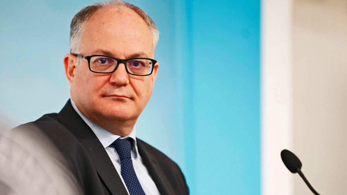 Gualtieri resta ambiguo sul Mes: «Forse l’ok slitterà. Purtroppo»