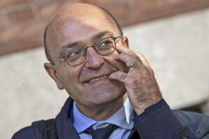 Annunciati 25 miliardi di risorse ma nel primo decreto ce ne sono 12