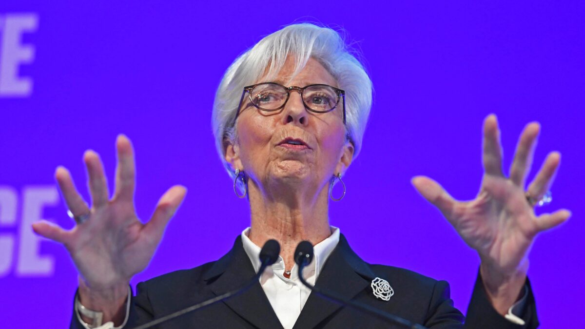 Trump stanzia 1.500 miliardi, la Lagarde pugnala l’Italia. Forse salta il Patto di stabilità
