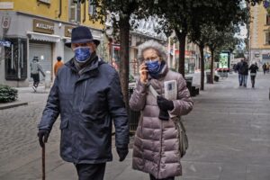 Si alzano in volo gli avvoltoi del coronavirus
