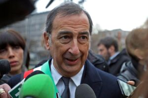 Sindaco Sala, lei ha detto tutto e il suo contrario: ora stia zitto