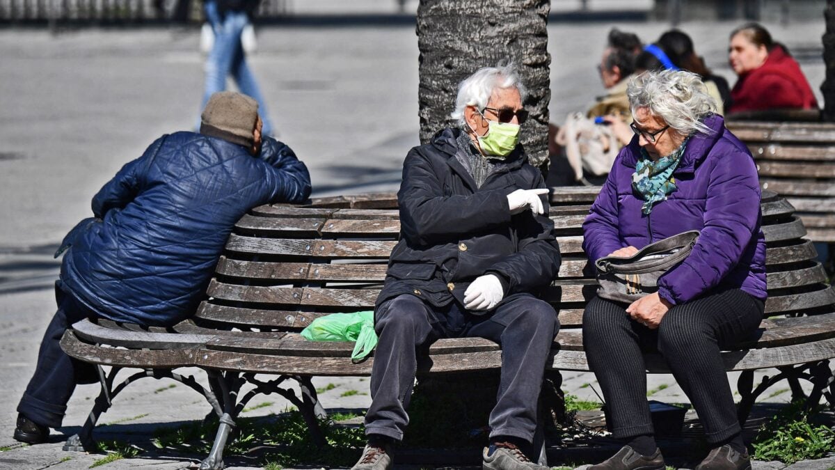 Spesa sì, gita no, corsetta nì. E a Roma chiudono tutte le chiese
