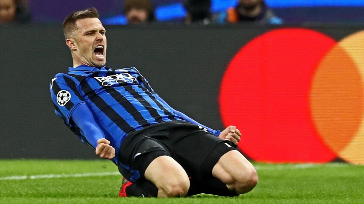 Bergamo in festa per l’Atalanta: «Mola mia»
