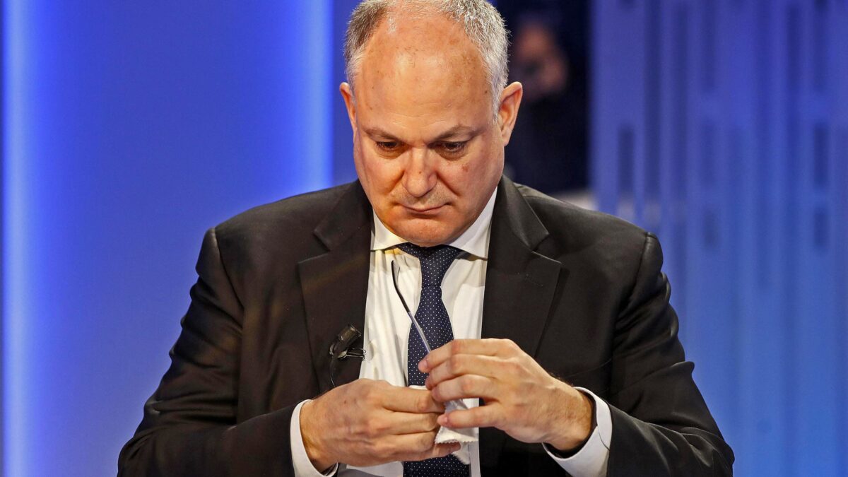 Slitta pure il decreto per far slittare le tasse
