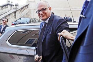 Il decreto è una farsa fiscale. Tasse rinviate di 4 giorni e 100 euro a chi va al lavoro