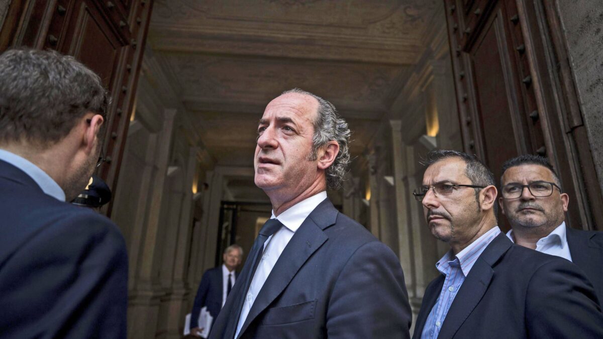 Tamponi a raffica contro il contagio. La proposta di Zaia divide gli esperti