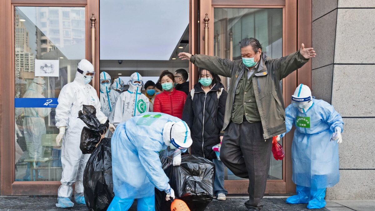 Non tornano i dati sui morti cinesi. L’epidemia ignora i diktat di Pechino