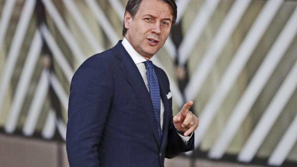 Conte pronto a svendere l’Italia