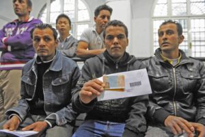 Il Viminale allunga i permessi di soggiorno
