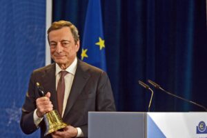 Con il secondo «whatever it takes» Mister Bce scuote l’Italia e l’Europa