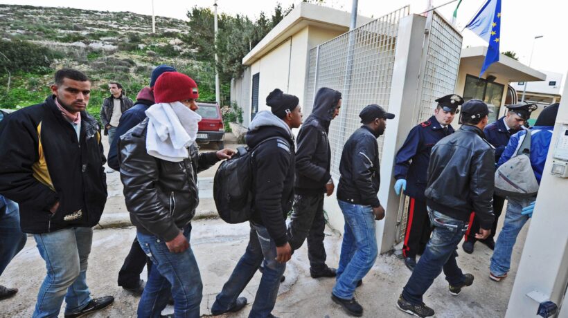 Focolaio nel centro di accoglienza a Milano