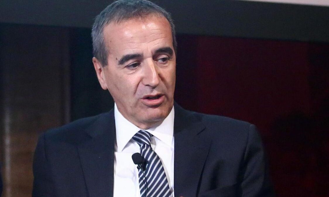 «Un antimalarico per la terapia precoce»