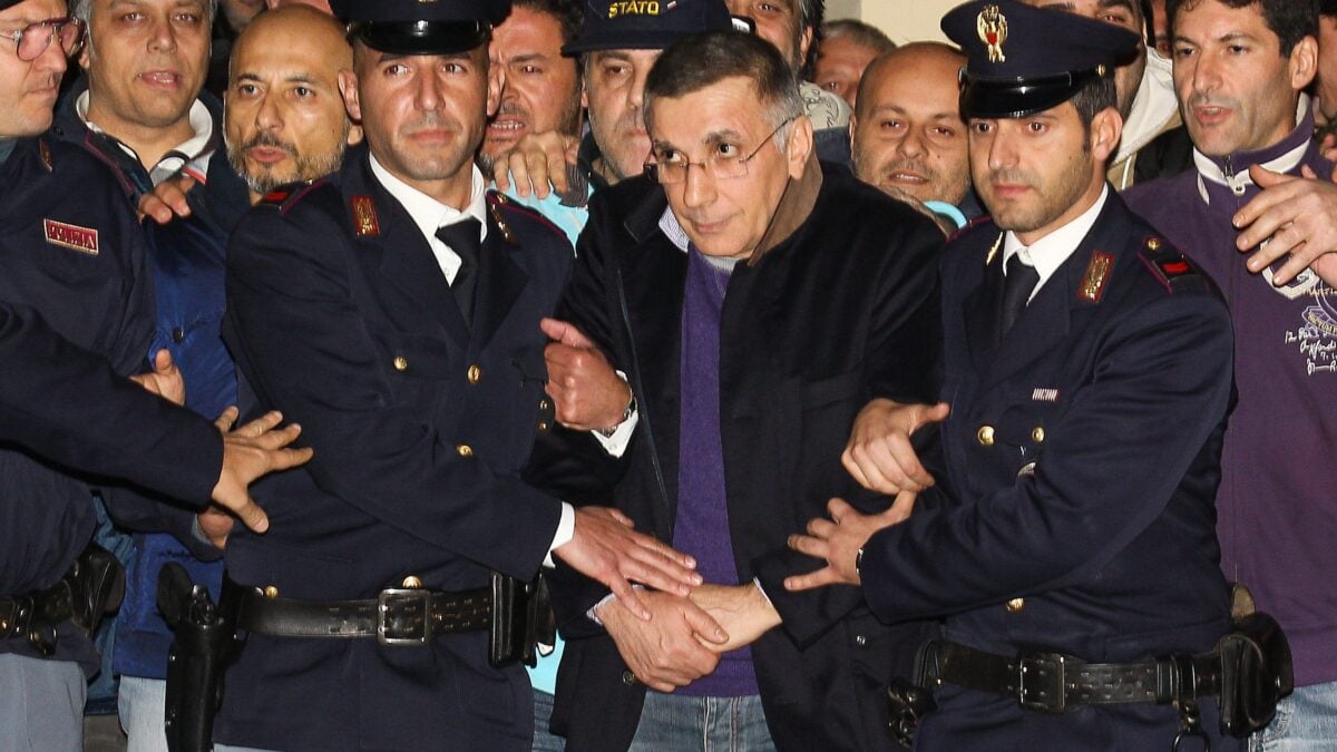 Zagaria va dal 41 bis ai domiciliari e nessuno sa perché